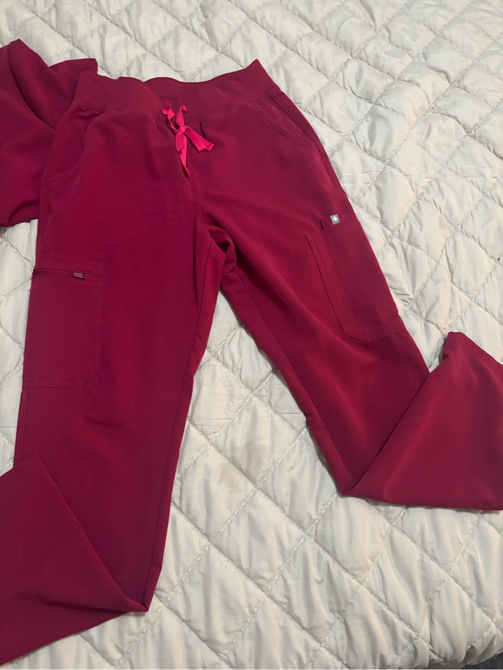 Fig scrubs-Deep Cranberry - Picture 2 of 6